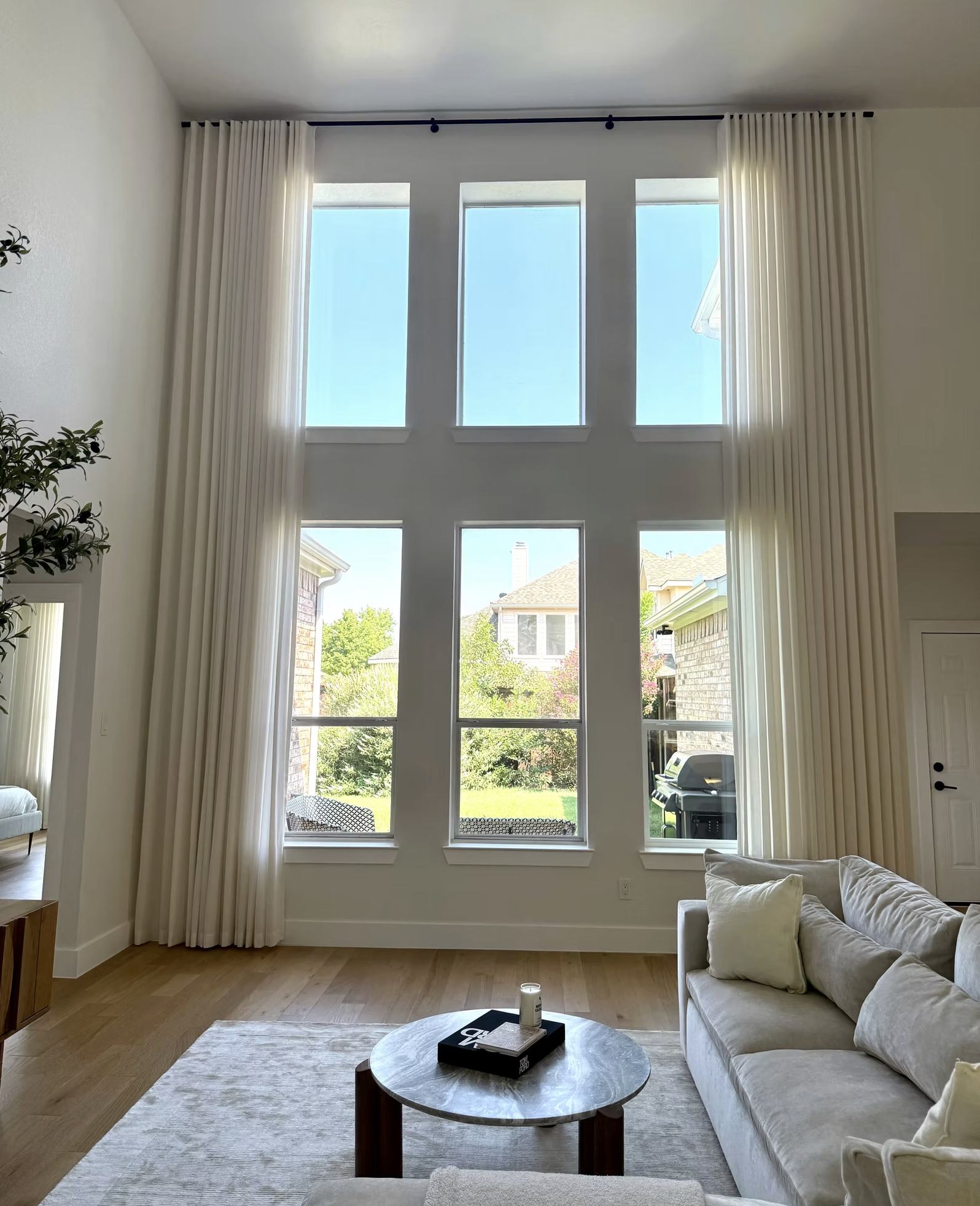 Elegant ripple fold sheer curtain for High window Elegant ripple fold sheer curtain for High window